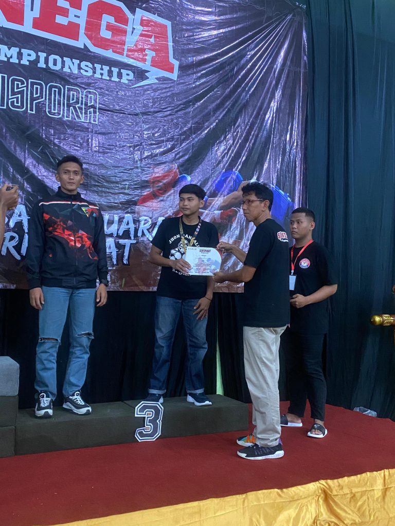 atlet-wushu-bojonegoro-sabet-1-emas-dan-4-perunggu