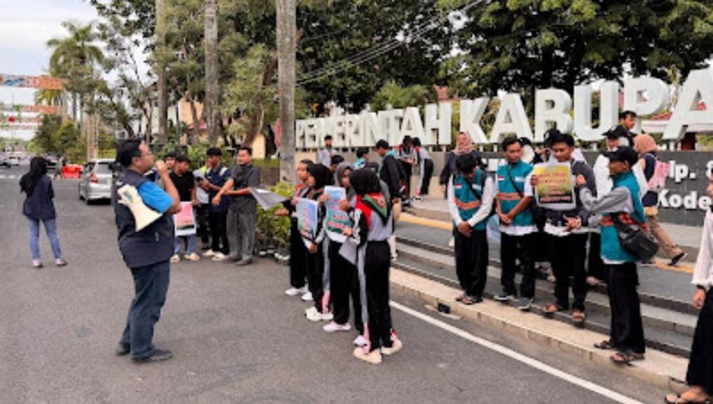 idfos-indonesia-ajak-masyarakat-hijaukan-ramadhan-dengan-sedekah-pohon-eco-takjil