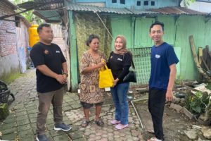 jmsi-bojonegoro-bagikan-sembako-untuk-warga-dalam-rangka-ramadan