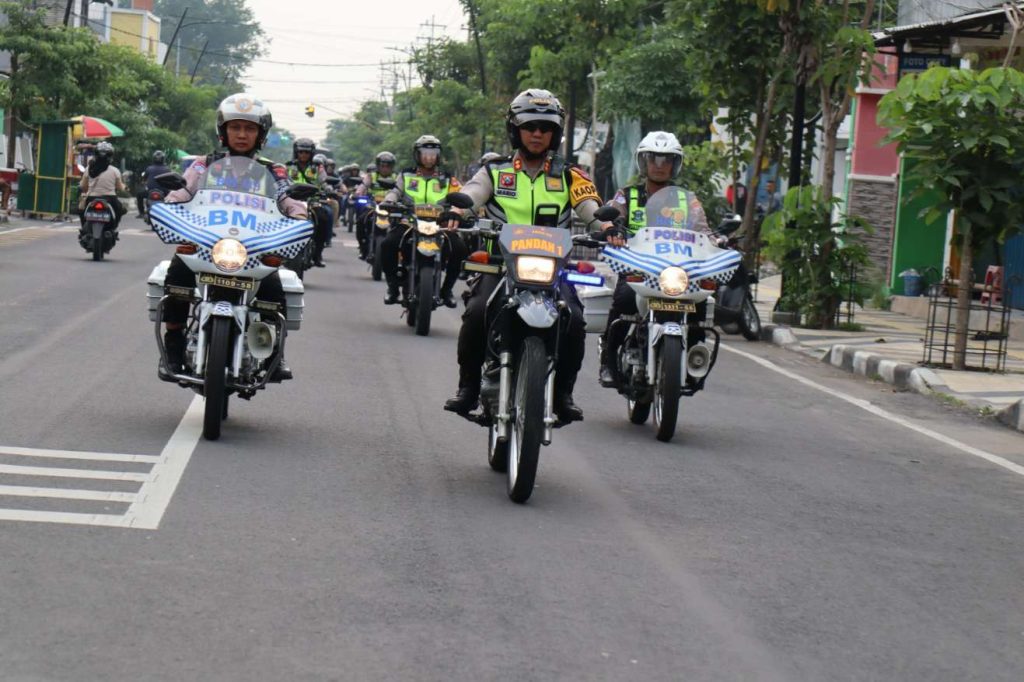 kapolres-bojonegoro-patroli-pantau-arus-mudik-hari-kedua-lebaran