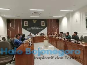 ketua-komisi-a-dprd-bojonegoro-soroti-mandeknya-paw-pilkades-duga-ada