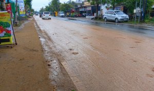 Kondisi Jalan Raya Dander–Bojonegoro banjir lumpur, Sabtu (17/1/2026)