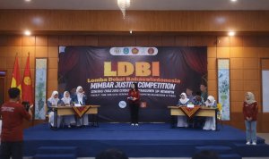 Lomba Debat Bahasa Indonesia FH Unigoro