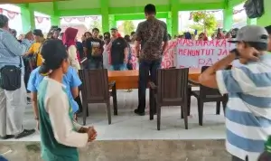 PAW Bandungrejo Belum Dimulai, Warga Sampaikan Aspirasi