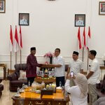 Bersama Bupati, Relawan Santri Derek Kyai Bojonegoro Rayakan HUT Gerindra ke-18