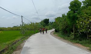 BKKD 2025 Tuntaskan Jalan Rigid 1,3 Km di Desa Mojo, Akses Petani Kian Lancar