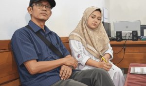 Kades Mori wahyudi dan Sekdes Laila
