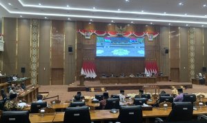 Paripurna DPRD Bojonegoro, Bupati Setyo Wahono Sampaikan Pendapatan Rp6,4