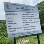 Proyek Jalan Rigid Beton di Tanjungharjo Bojonegoro Disorot