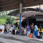 Penumpang Terminal Rajekwesi Bojonegoro Mulai Meningkat di Hari Kedua Lebaran