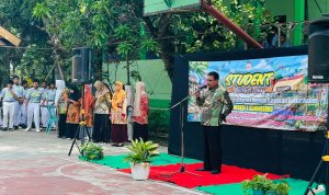 Kepala SMPN t Bojonegoro Agus Sugianto S.Pd