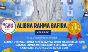 Alisha Rahma Safira (kelas 8) sebagai Juara 1 Menulis Cerita