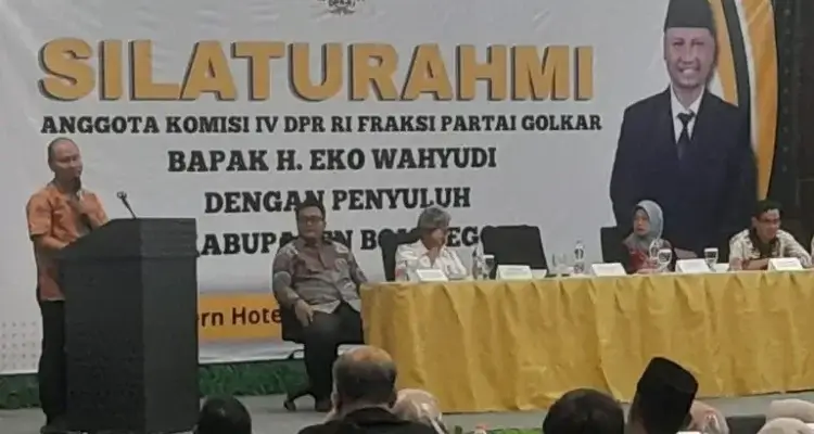 Anggota DPR RI Komisi IV Fraksi Golkar Eko Wahyudi menggelar silaturahmi bersama penyuluh pertanian, perikanan, dan kehutanan se-Kabupaten Bojonegoro di Eastern Hotel, Jumat (9/5/2026)