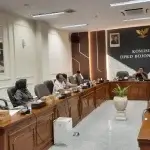 Daftar hadir rapat Komisi C DPRD Kabupaten Bojonegoro terkait pembahasan pelaksanaan program dan kegiatan tahun 2026 bersama Dinas Pendidikan Kabupaten Bojonegoro