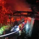 ODGJ Bakar Rumah Orang Tua di Kanor