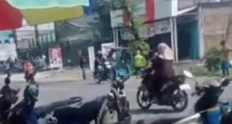 Tiga Orang Dilarikan Ke Rumah Sakit Setelah Alami Kecelakaan di Kalitidu