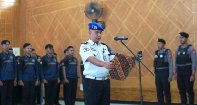 Wujudkan Lapas Bersih, Kalapas Bojonegoro Gandeng TNI-Polri Gelar Razia Gabungan dan Ikrar Bersama