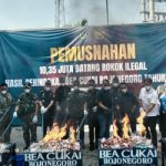 Bea Cukai Bojonegoro Musnahkan 10 Juta Batang Rokok Ilegal Senilai Rp15 Miliar