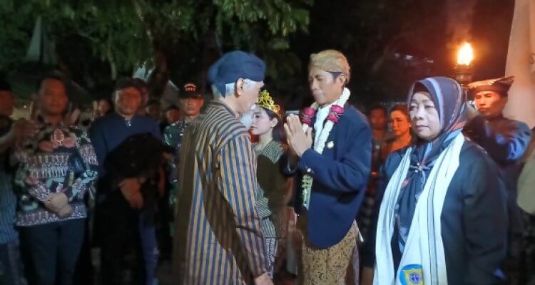 Merawat Kebinekaan dari Titik Api Abadi Kayangan