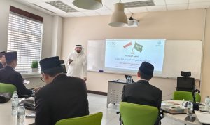 Ustadz Miftachul Afif Abduh, M.Pd. menjadi salah satu dari 57 kader Muhammadiyah yang mengikuti Dauroh Intensif Bahasa Arab di Universitas Umm Al Qura