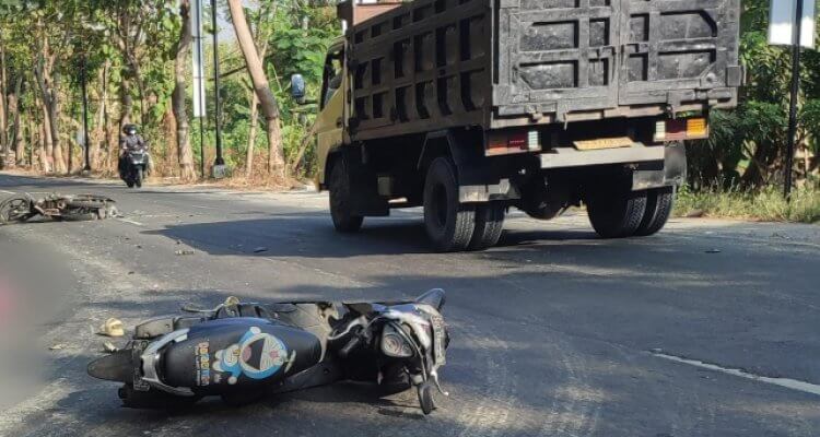 Kecelakaan Beruntun Tiga Motor di Trucuk Satu Pengendara Meninggal Dunia