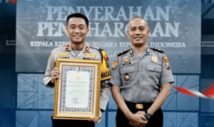 IMG_2437 Polres Bojonegoro Raih Penghargaan Pelayanan Prima dari Kapolri