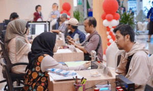 Sertipikat Selesai Hari ke-9, Warga Rasakan Manfaat Layanan PERINTIS 10 Hari