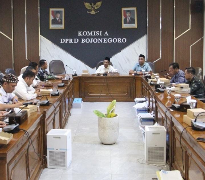 IMG-20260917-WA0001 Komisi A DPRD Bojonegoro Bahas Status Tanah SDN Setren III Ngasem